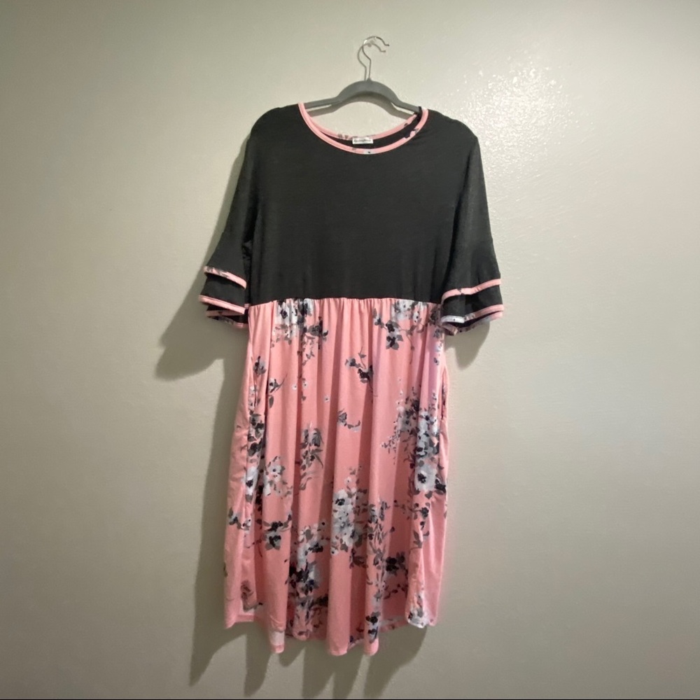 Floral Pink and Grey Égs Dress